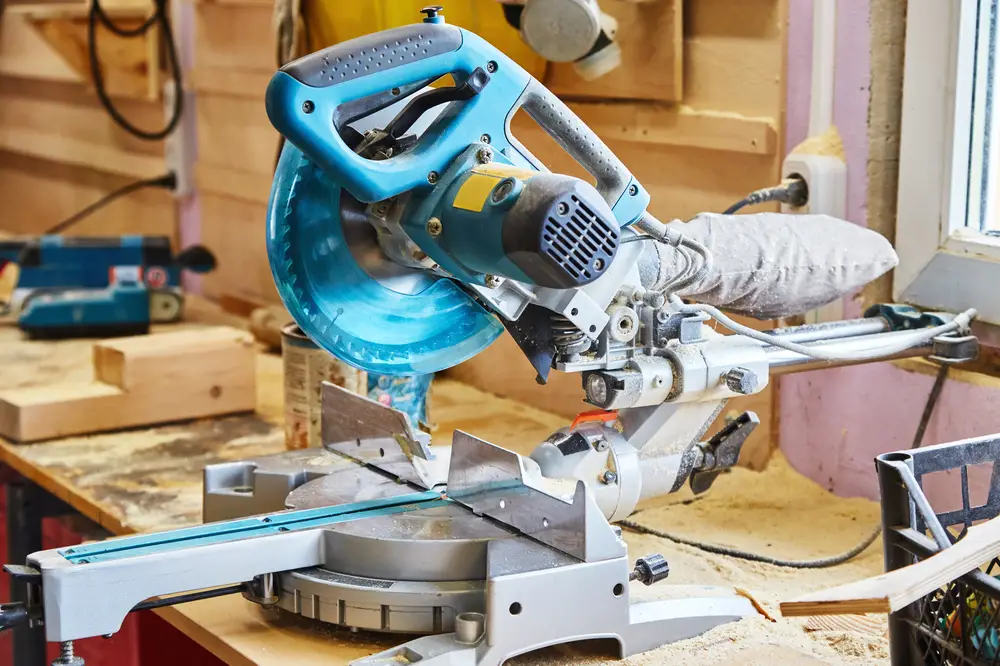 mitre saw